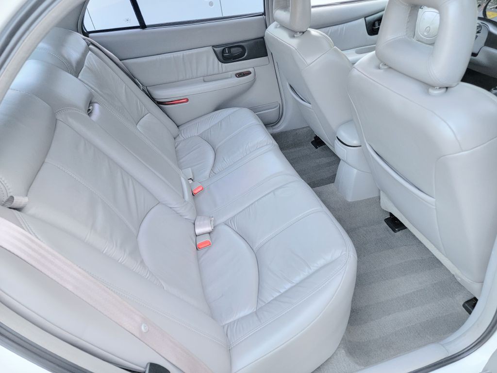 2000 Buick Regal Image 40
