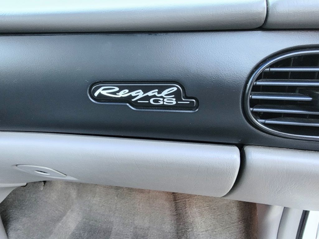 2000 Buick Regal Image 46