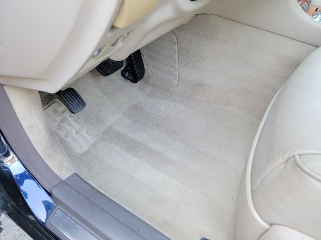 2006 Lexus LS Image 11