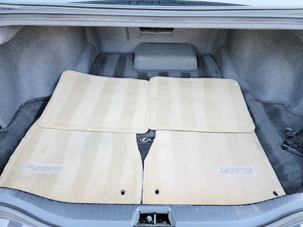 2006 Lexus LS Image 24