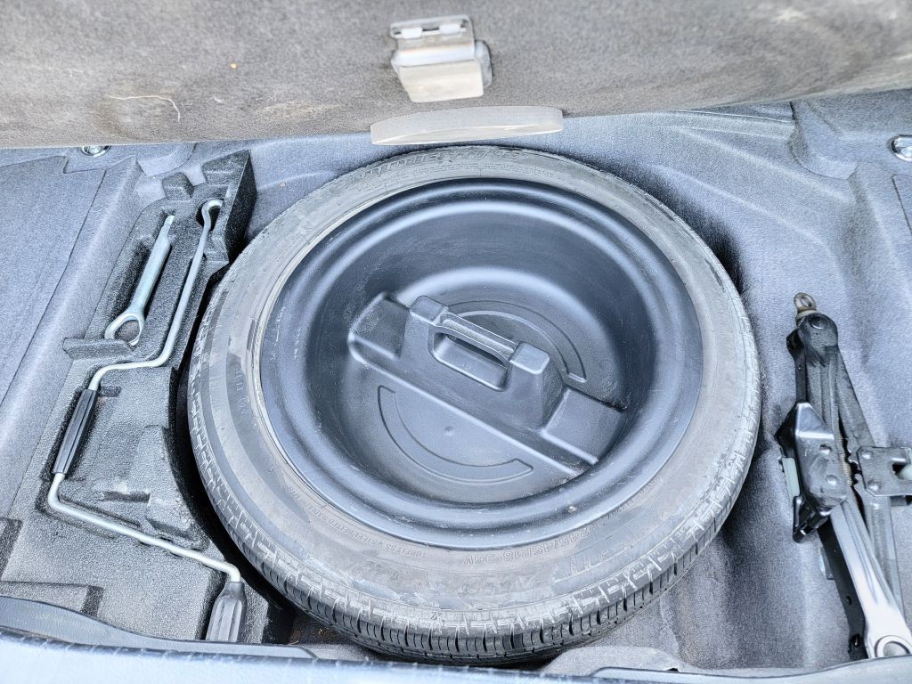 2006 Lexus LS Image 25