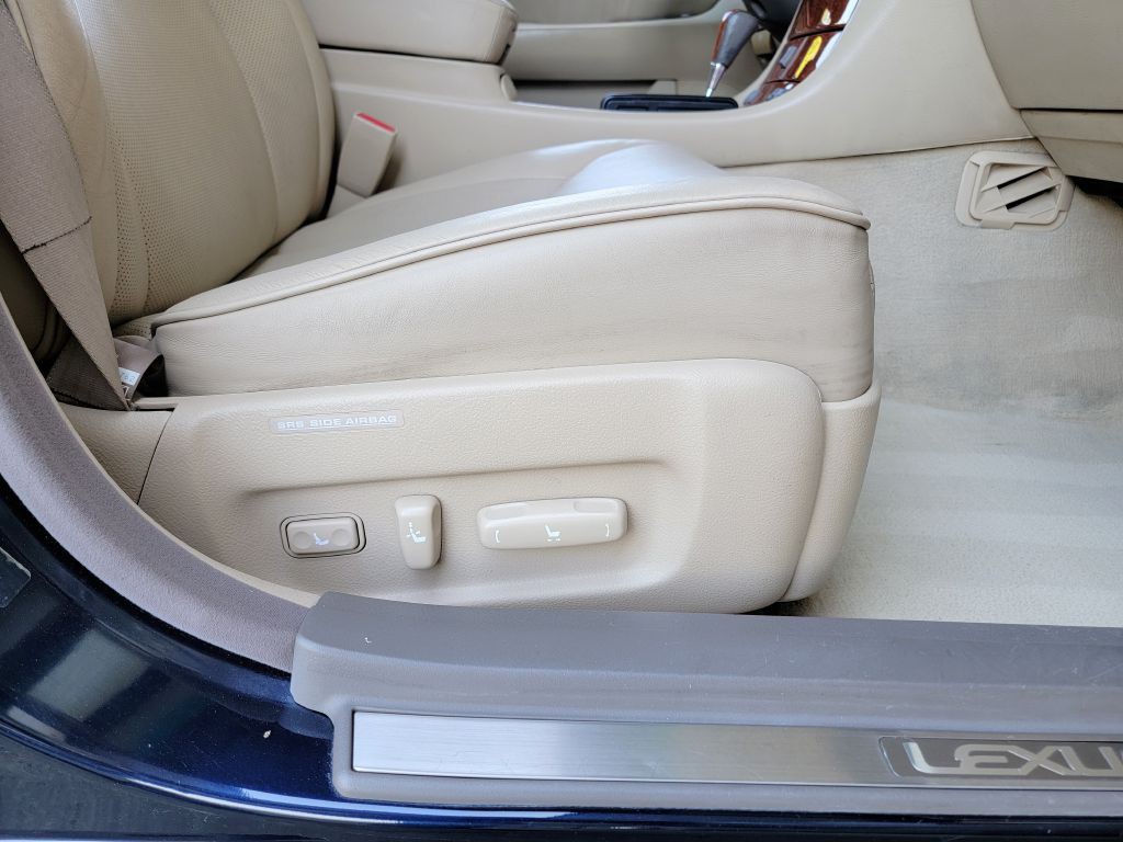 2006 Lexus LS Image 37