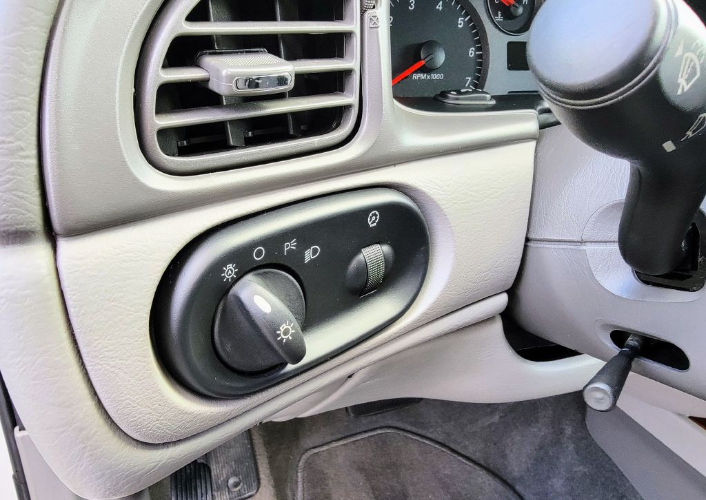 2004 Ford Taurus Image 14