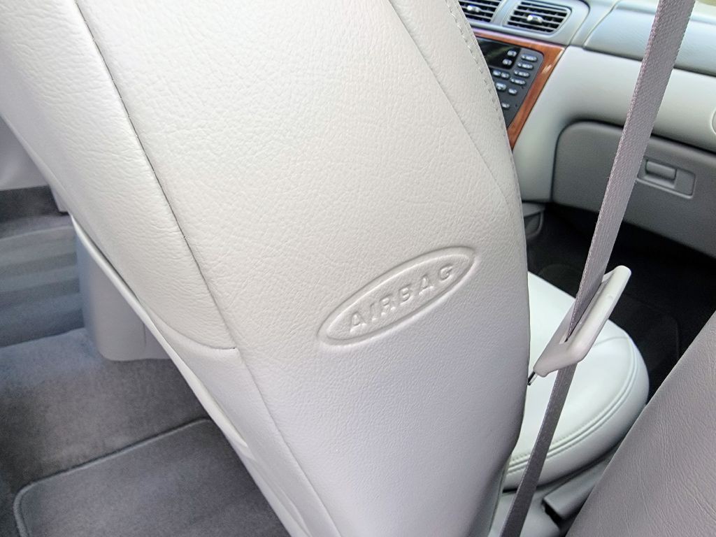 2004 Ford Taurus Image 15