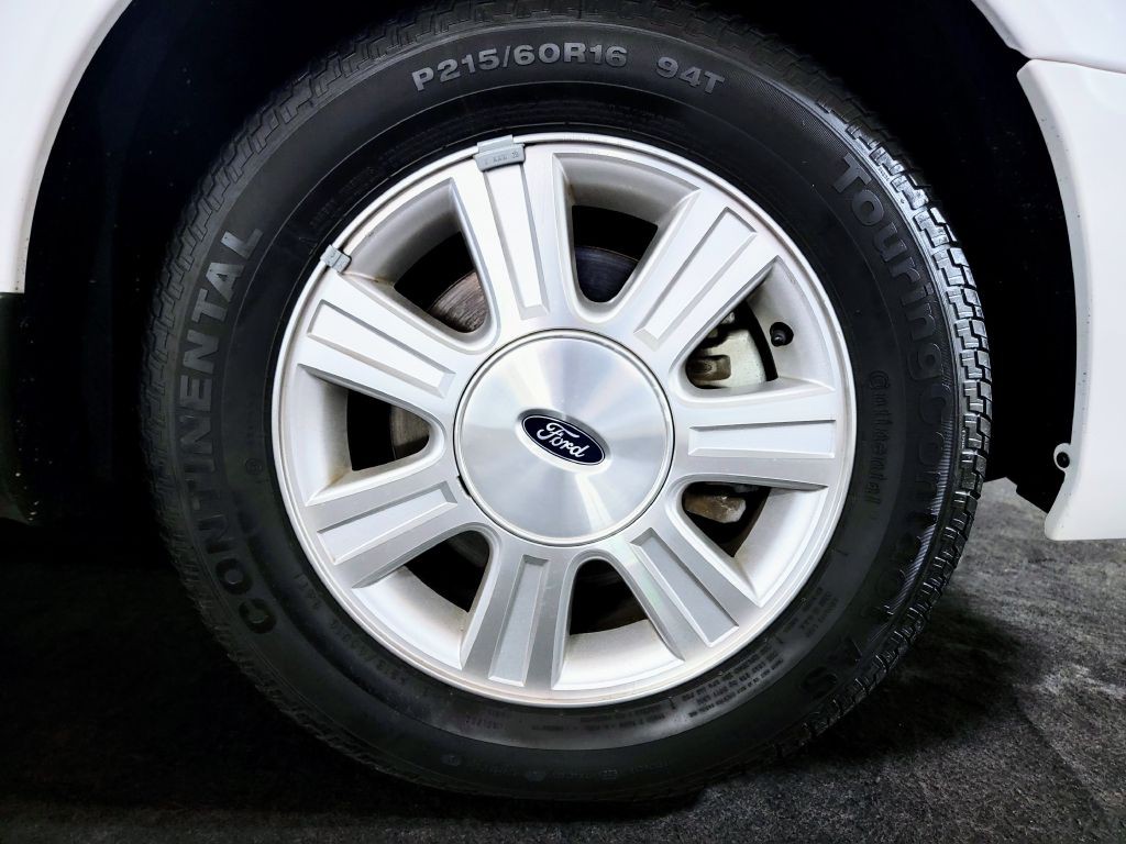 2004 Ford Taurus Image 79