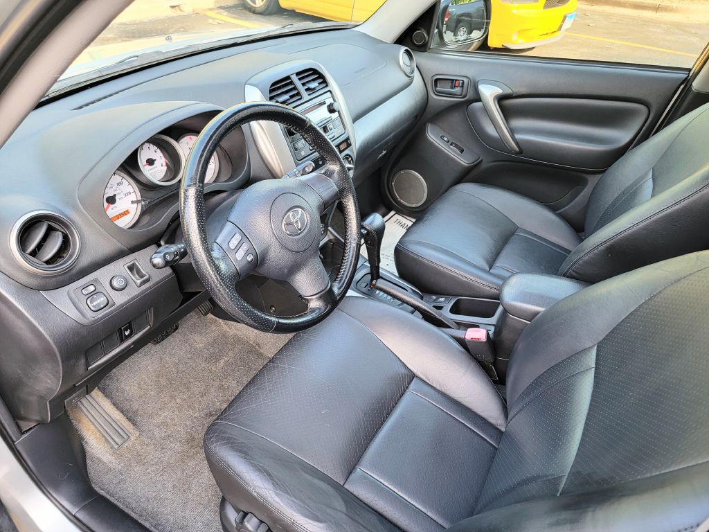 2005 Toyota Rav4 Image 24