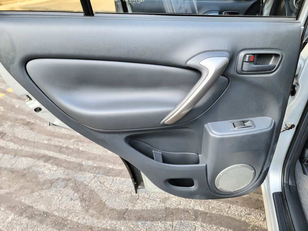 2005 Toyota Rav4 Image 30