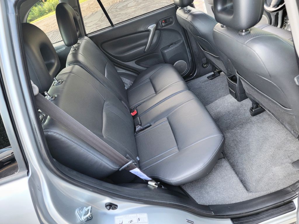 2005 Toyota Rav4 Image 35