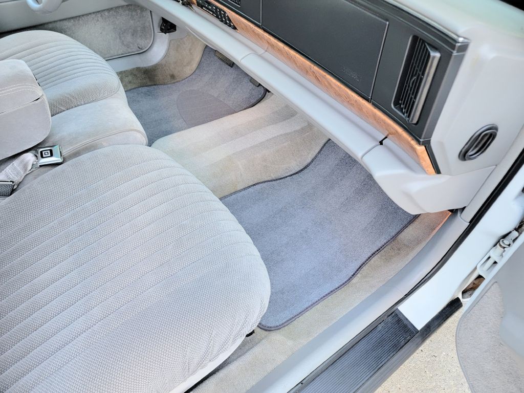 1994 Buick LeSabre Image 21