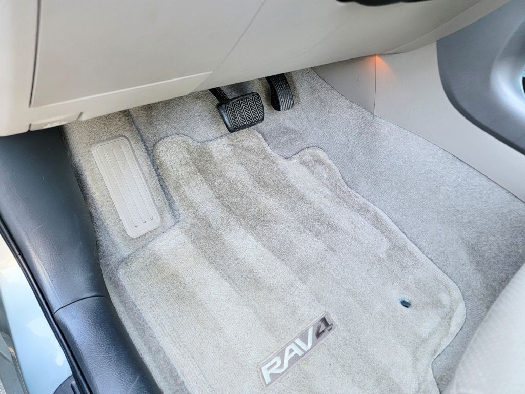 2006 Toyota Rav4 Image 8