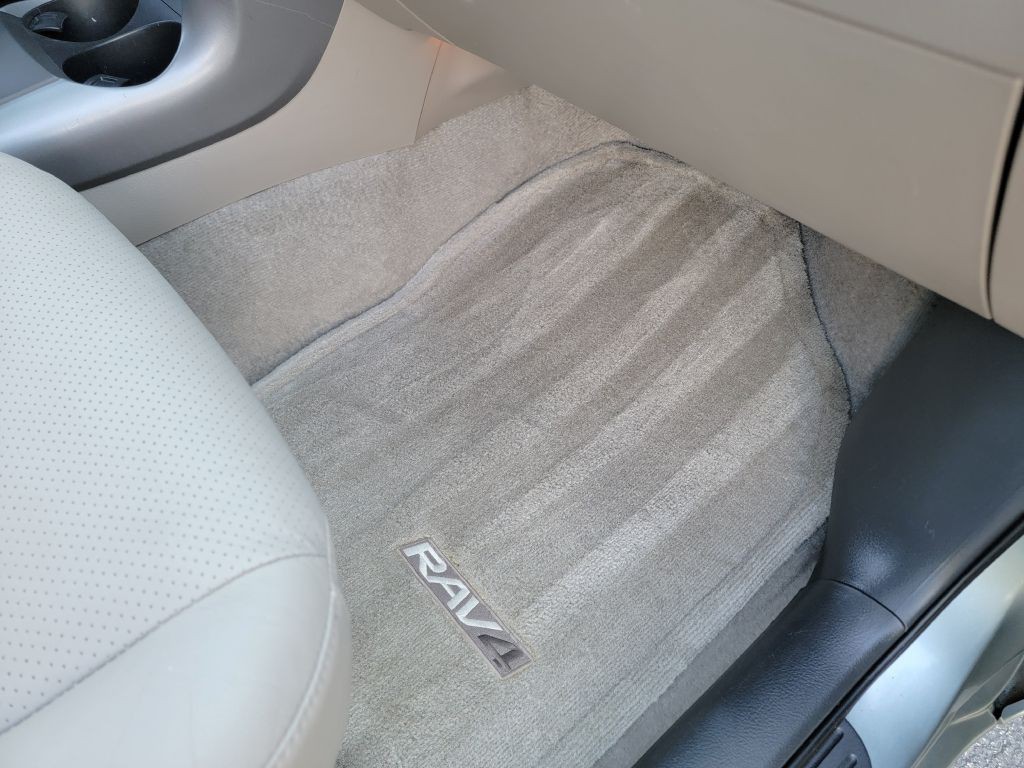 2006 Toyota Rav4 Image 28