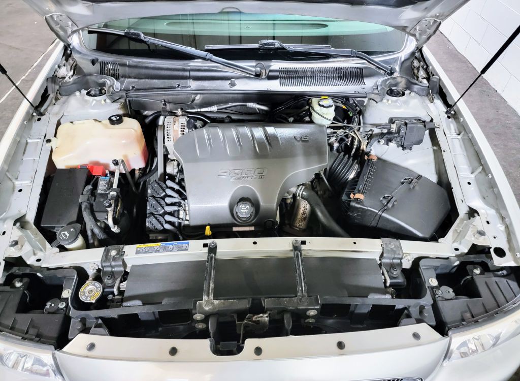 2004 Buick LeSabre Image 11