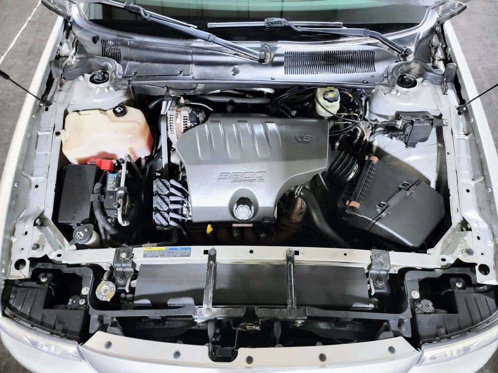 2004 Buick LeSabre Image 14