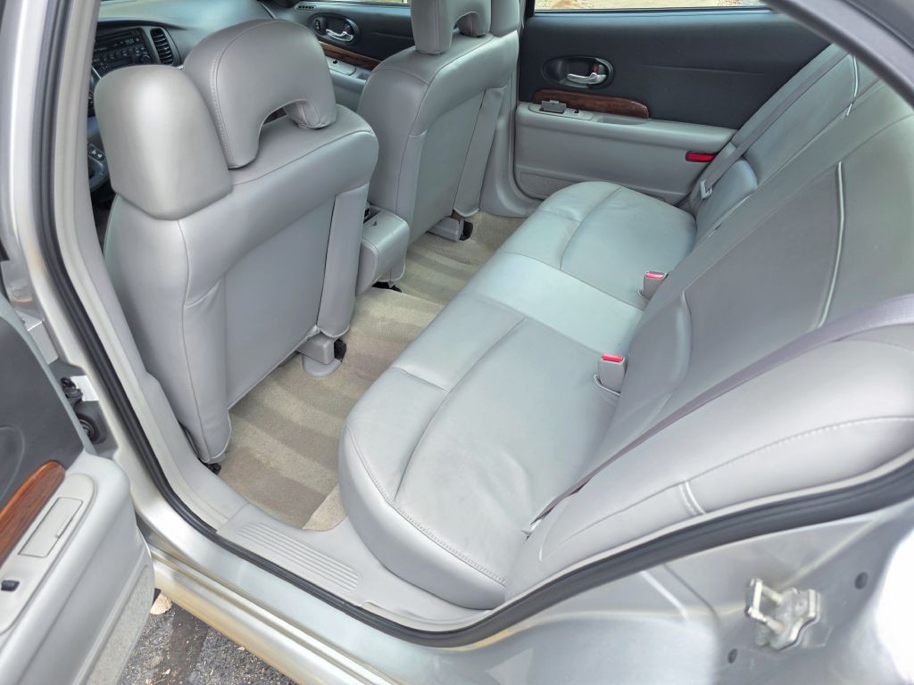 2004 Buick LeSabre Image 30