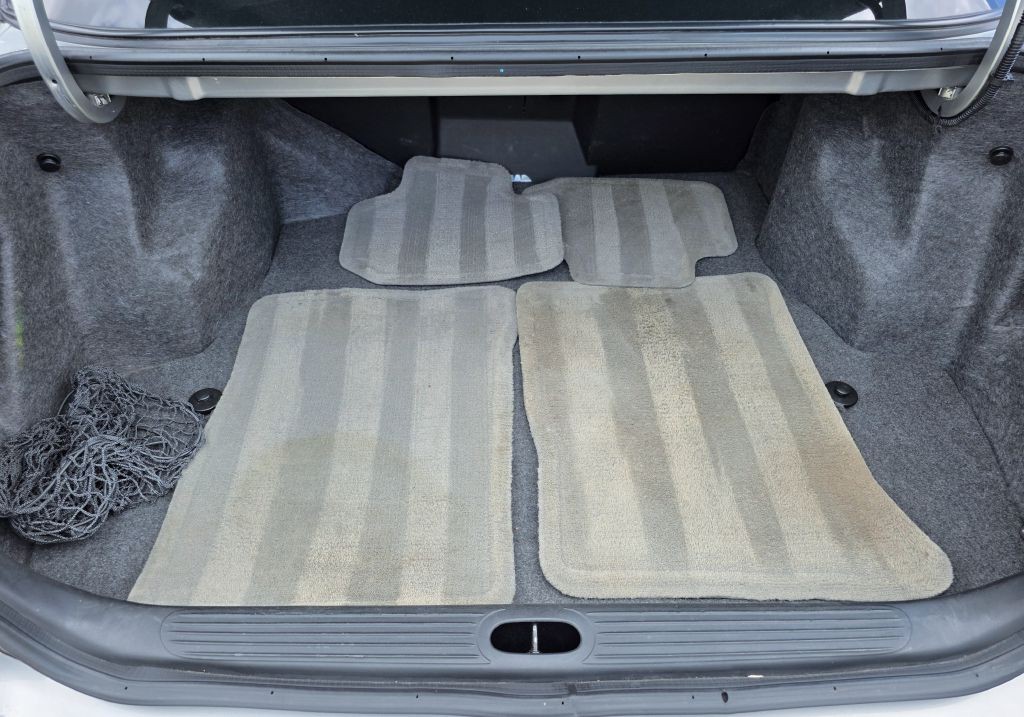 2004 Buick LeSabre Image 36