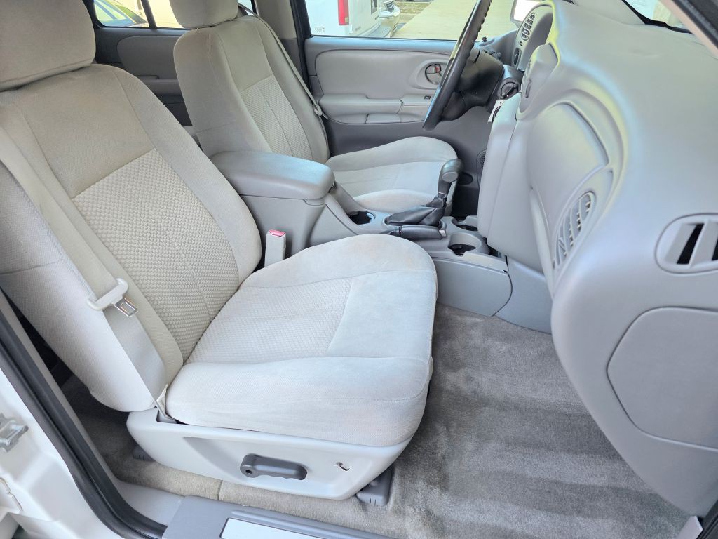 2009 Chevrolet Trailblazer Image 11