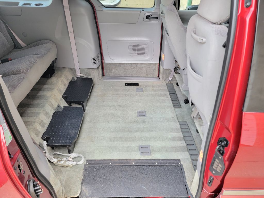 2002 Ford Windstar Image 17