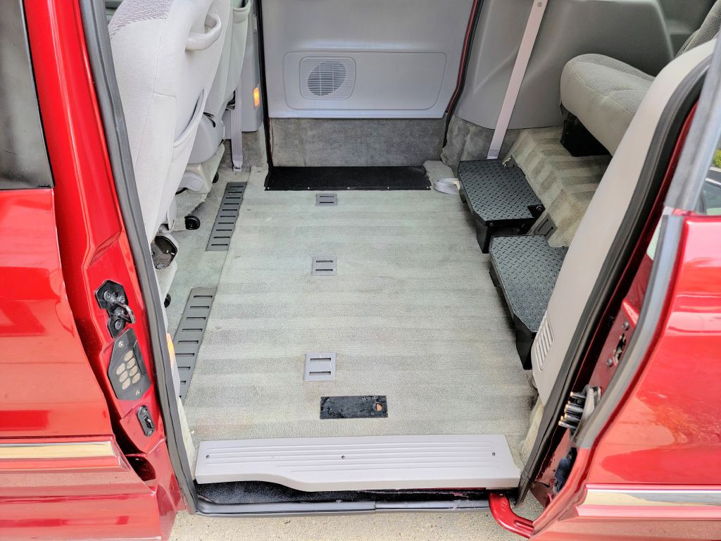 2002 Ford Windstar Image 33