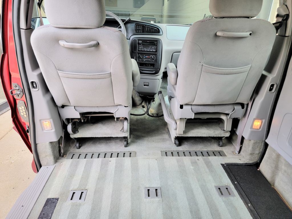 2002 Ford Windstar Image 38