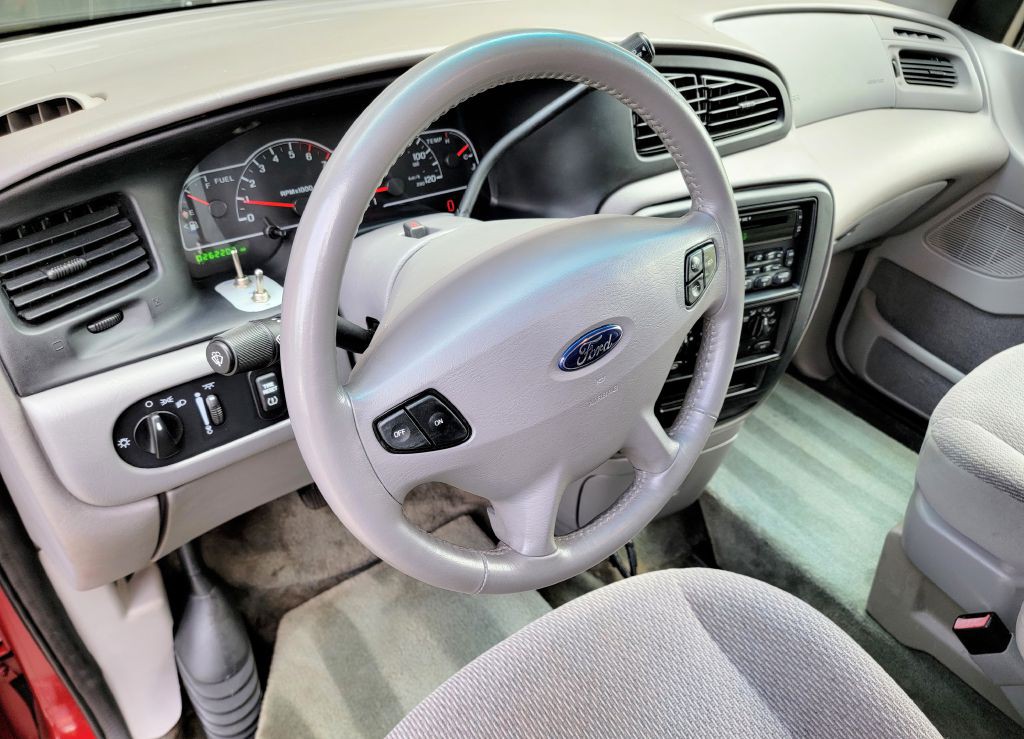 2002 Ford Windstar Image 45