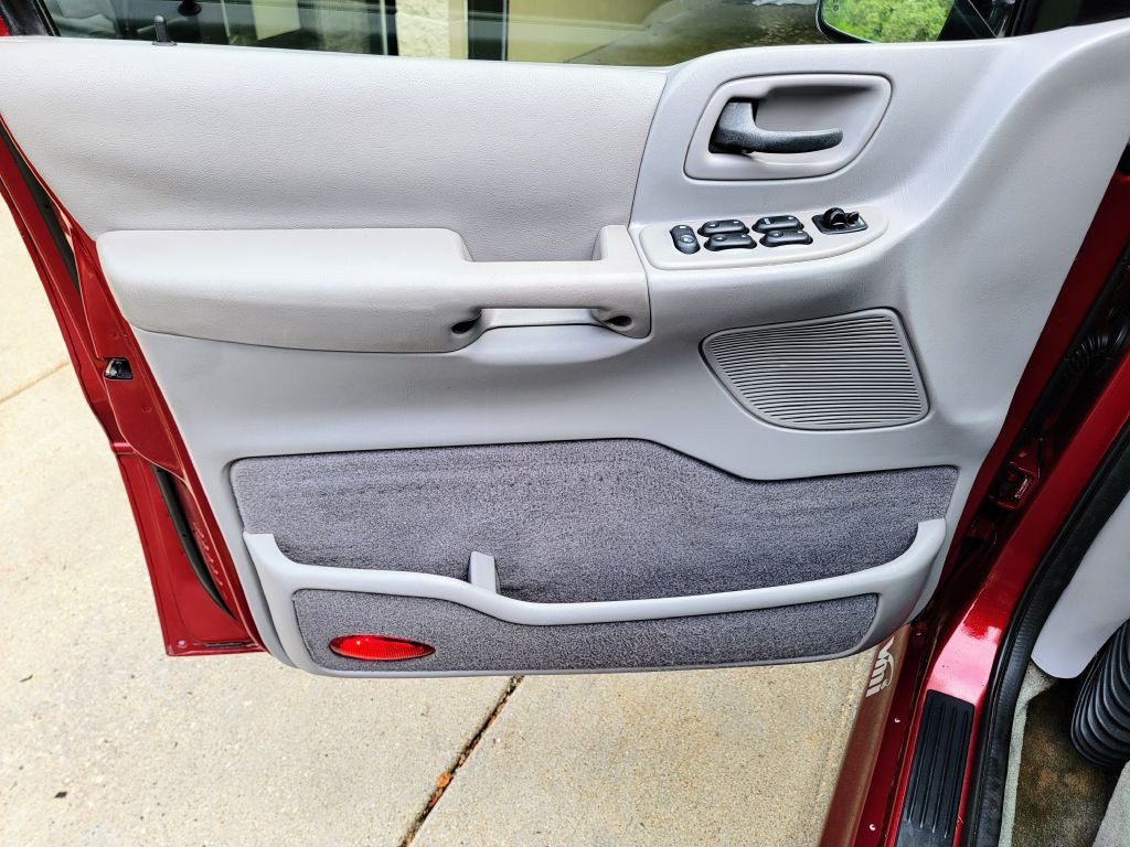 2002 Ford Windstar Image 49