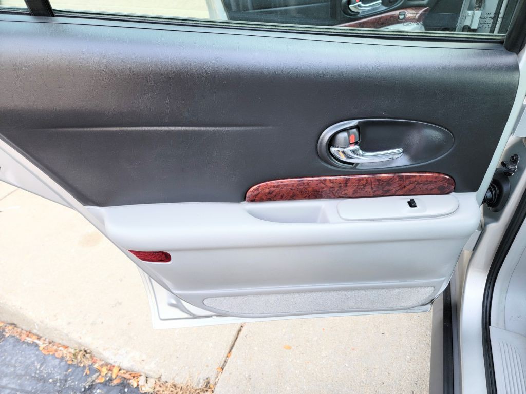 2005 Buick LeSabre Image 28