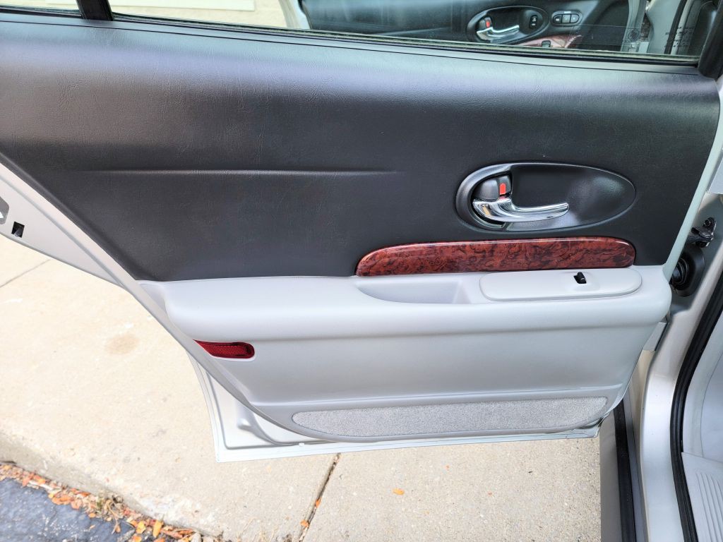 2005 Buick LeSabre Image 31