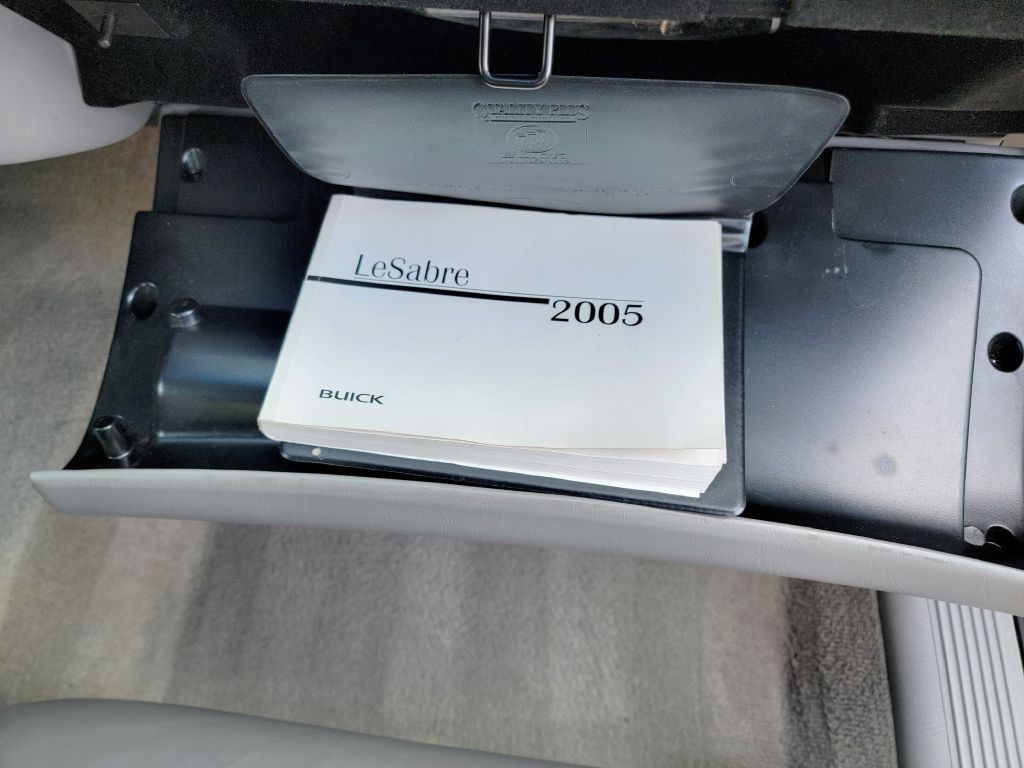 2005 Buick LeSabre Image 44