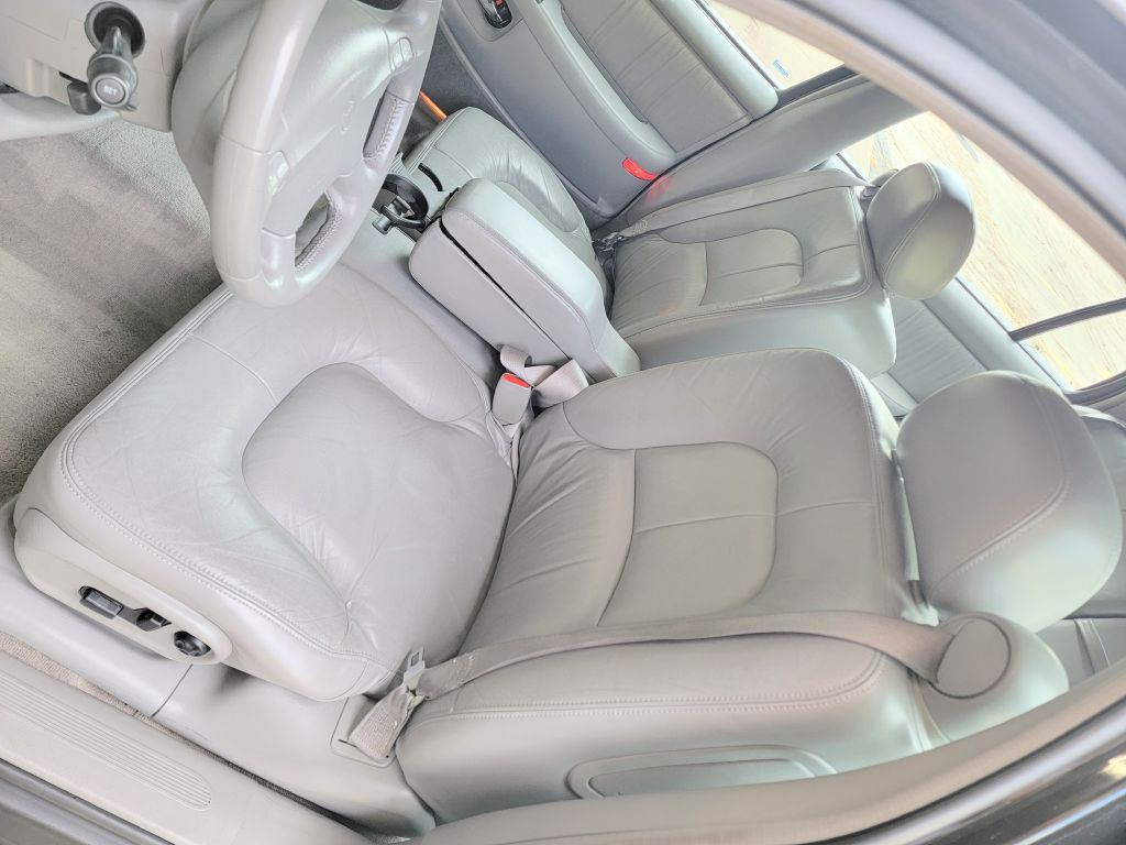 2004 Buick Park Avenue Image 6