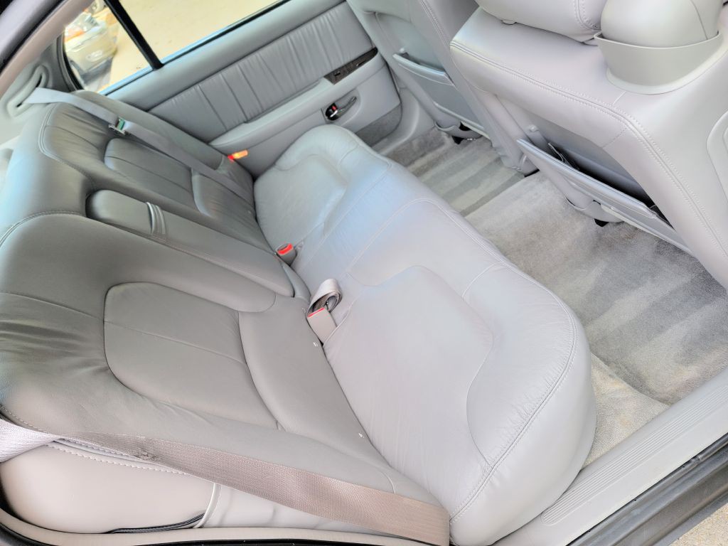 2004 Buick Park Avenue Image 13