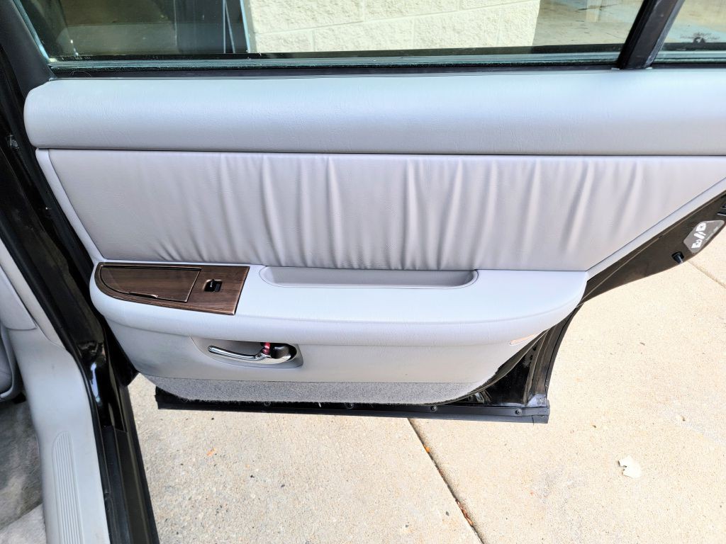 2004 Buick Park Avenue Image 14