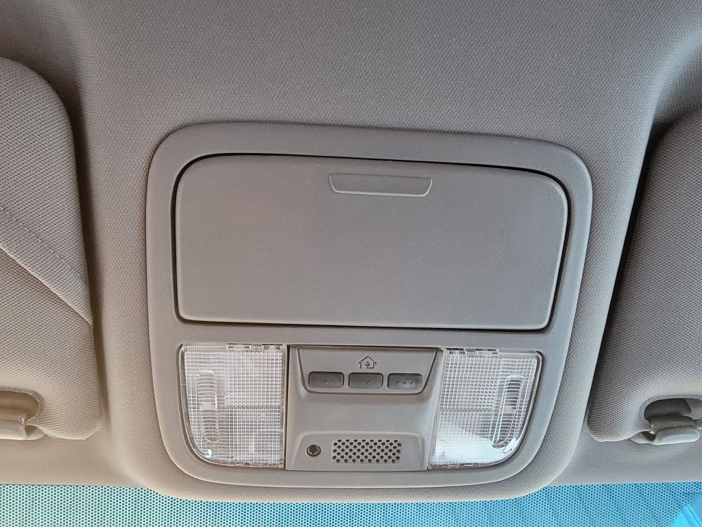 2010 Honda Odyssey Image 33