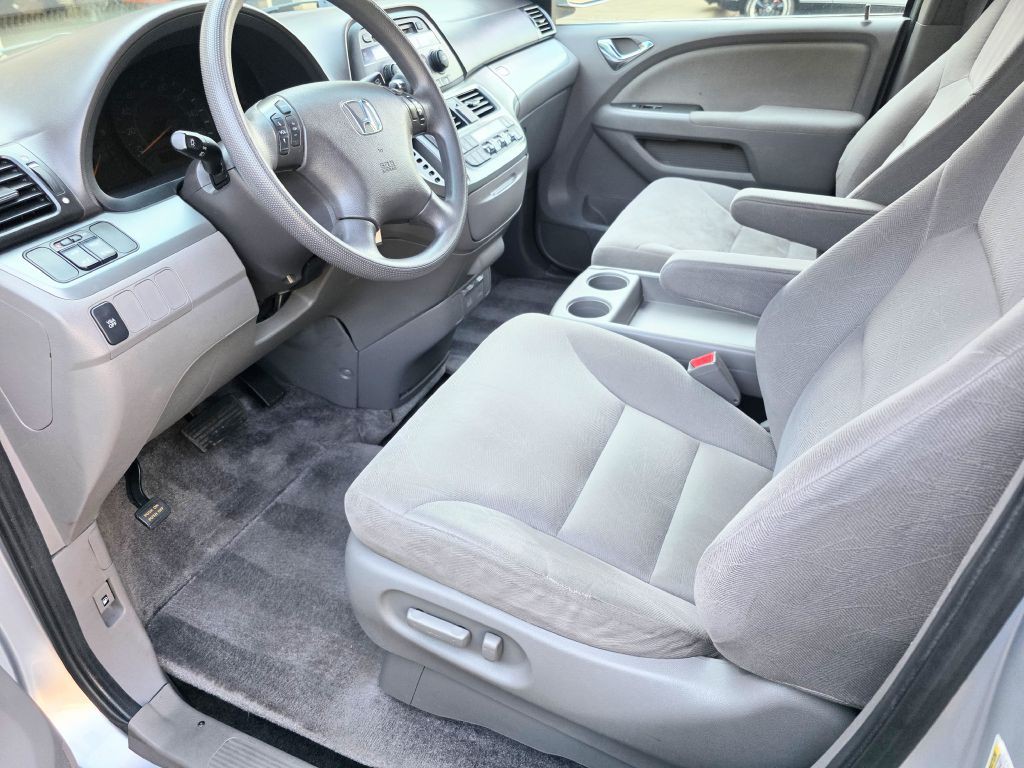 2010 Honda Odyssey Image 35