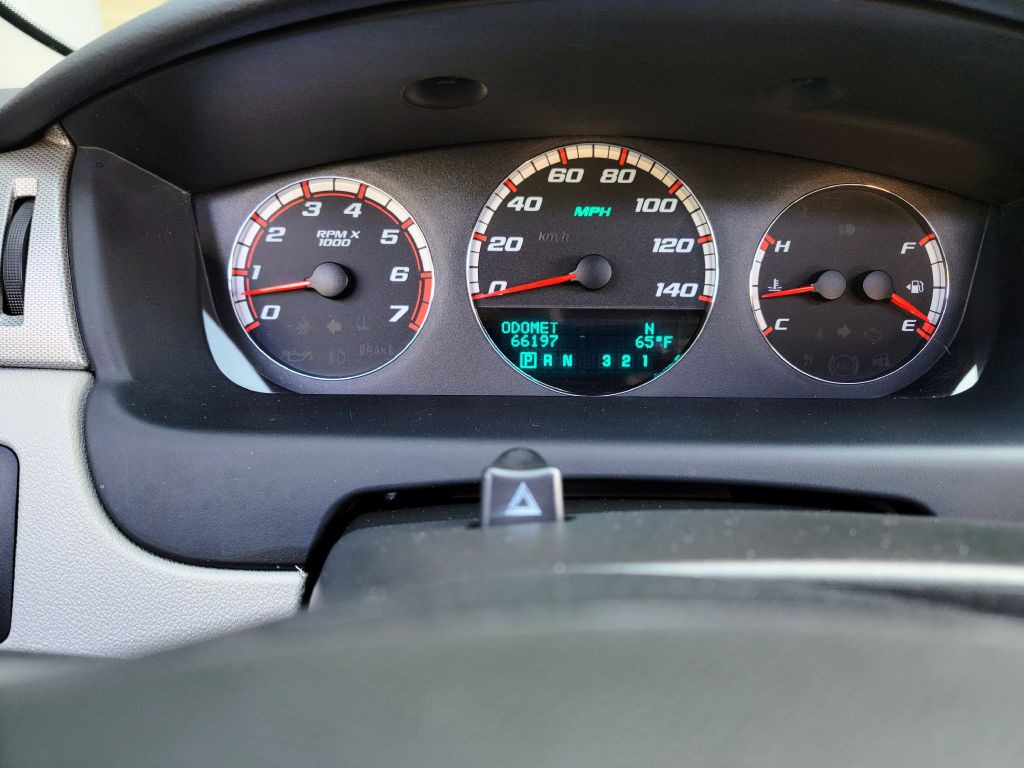 2008 Chevrolet Impala Image 2
