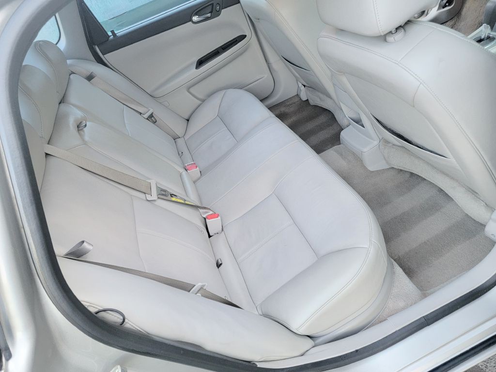 2008 Chevrolet Impala Image 14