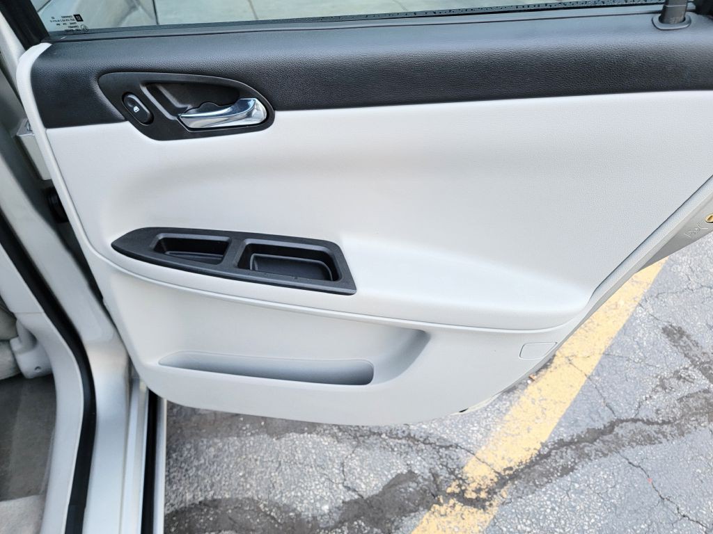 2008 Chevrolet Impala Image 17
