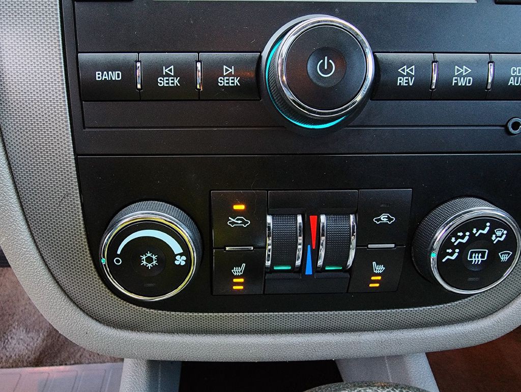2008 Chevrolet Impala Image 32