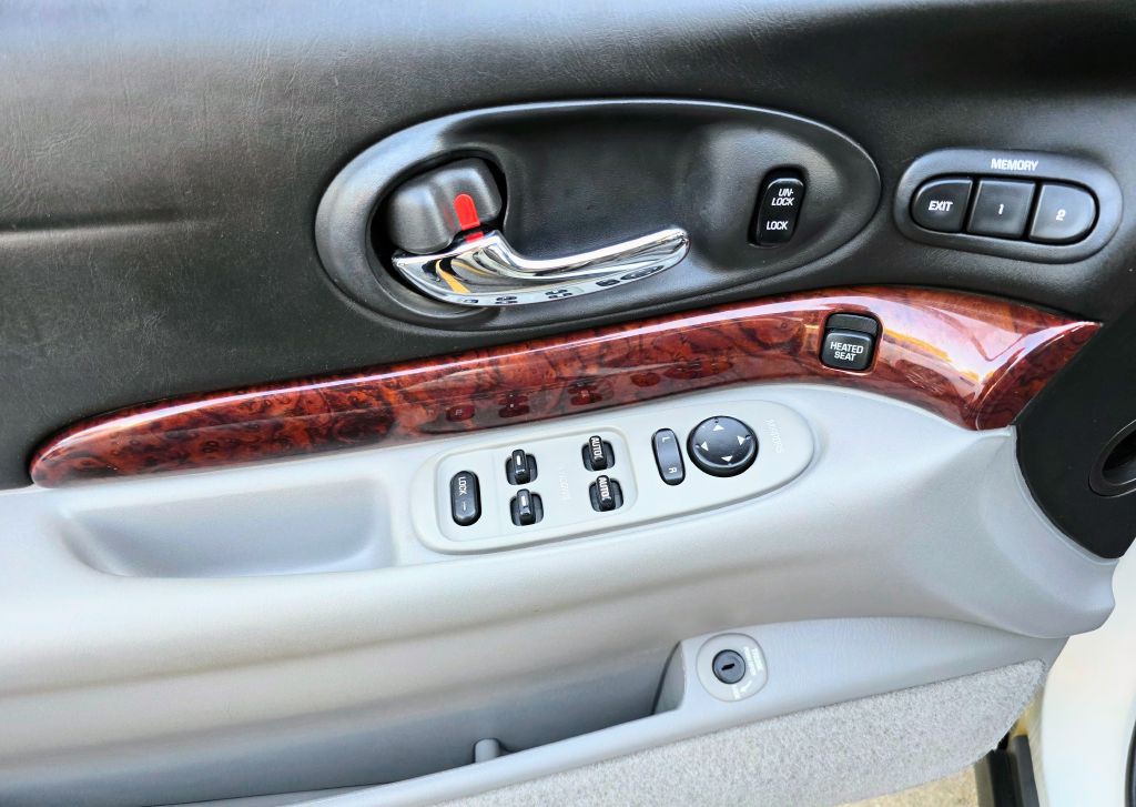 2005 Buick LeSabre Image 23
