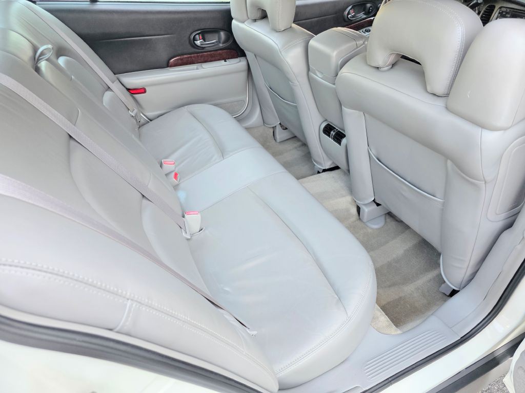 2005 Buick LeSabre Image 32