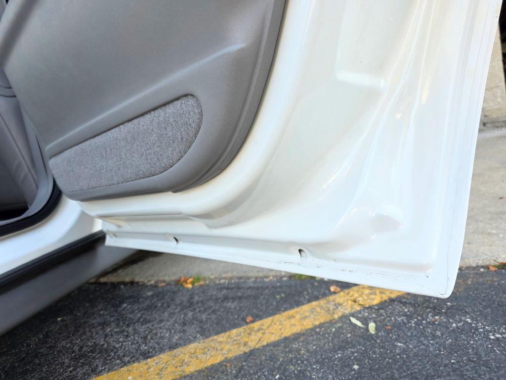 2005 Buick LeSabre Image 36