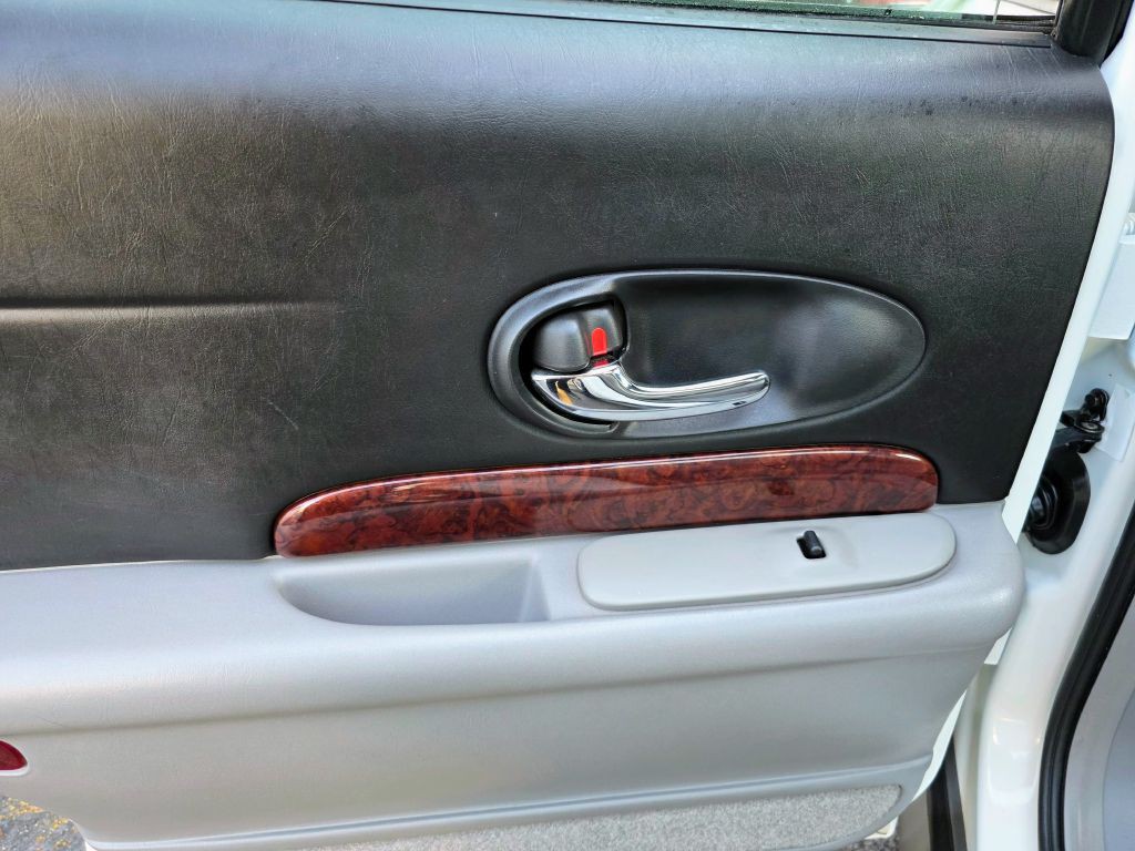 2005 Buick LeSabre Image 42