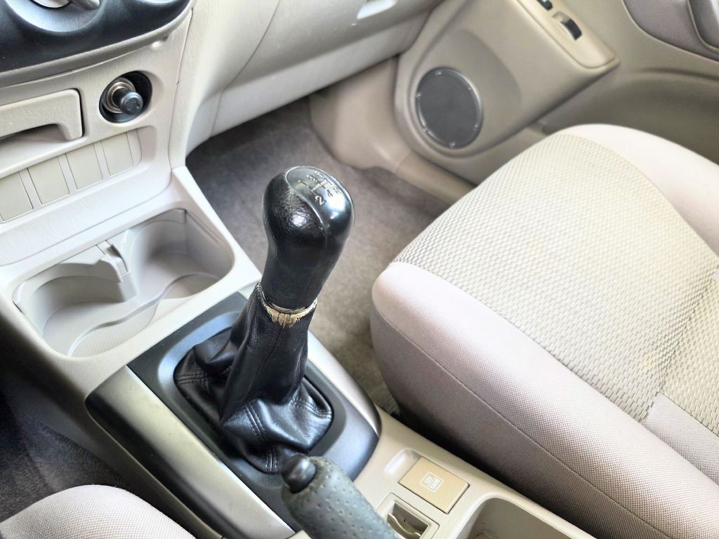 2004 Toyota Rav4 Image 5