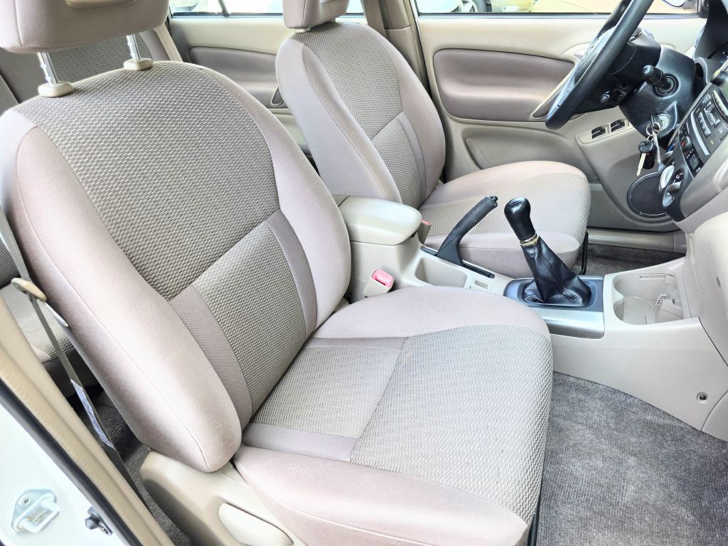2004 Toyota Rav4 Image 14