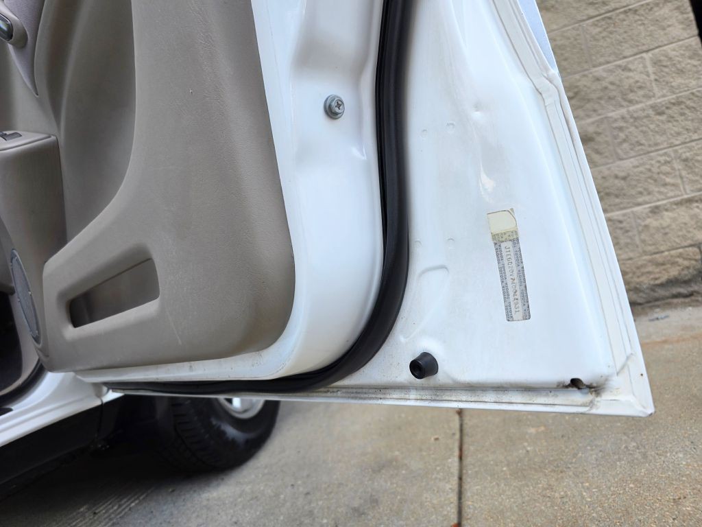 2004 Toyota Rav4 Image 16