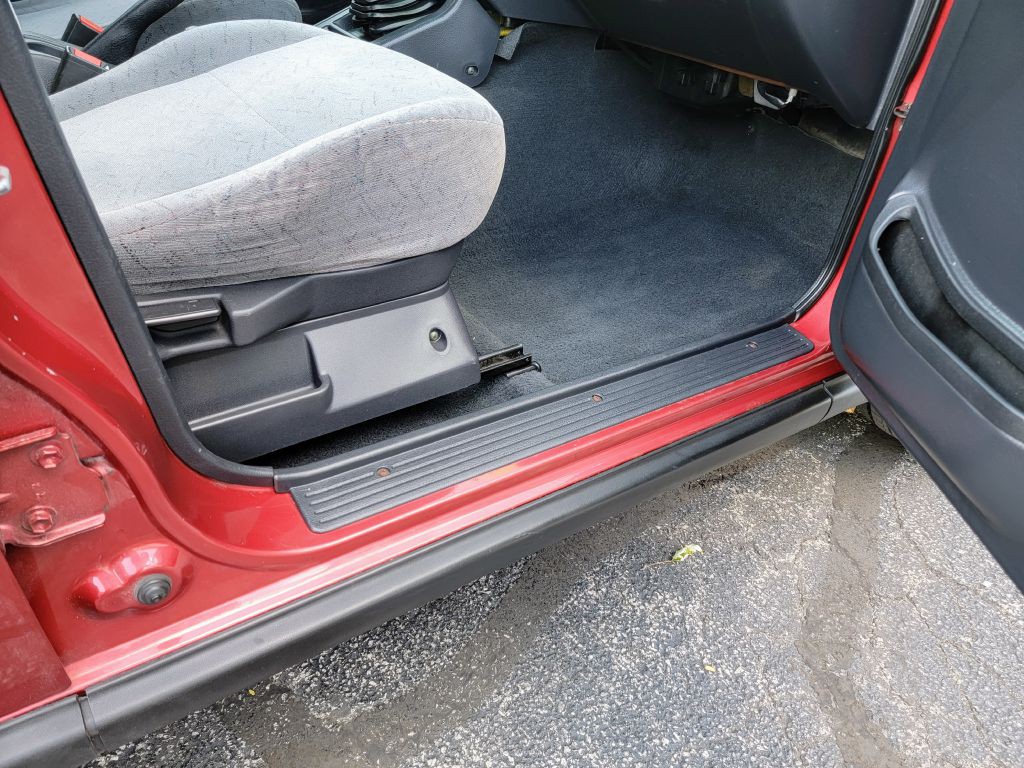 1998 Chevrolet Tracker Image 22