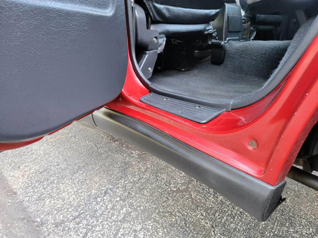 1998 Chevrolet Tracker Image 30