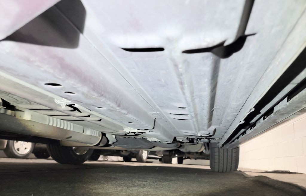 2002 Pontiac Grand Prix Image 3