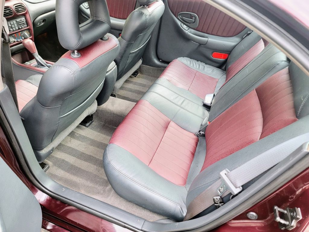 2002 Pontiac Grand Prix Image 34