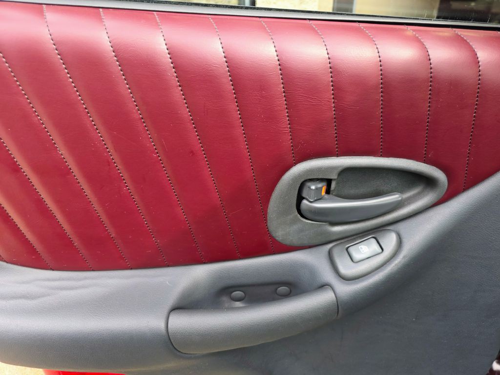 2002 Pontiac Grand Prix Image 60