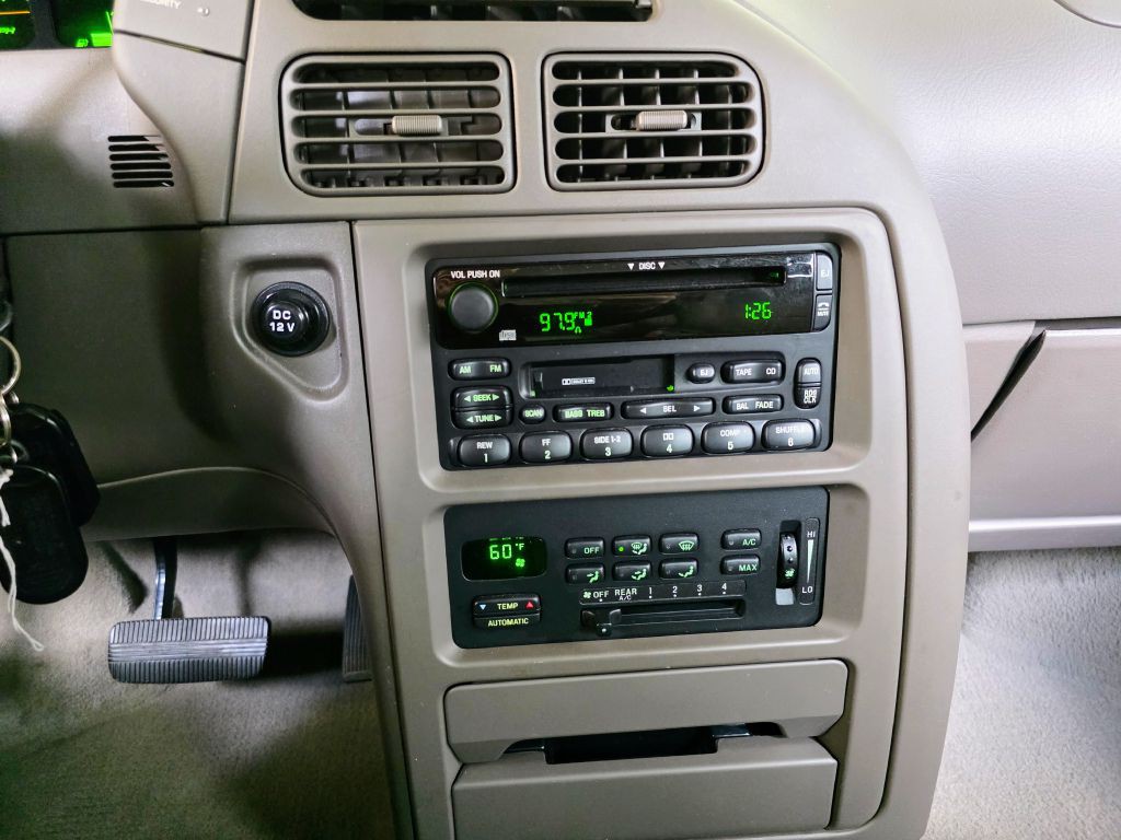 2002 Mercury Villager Image 5